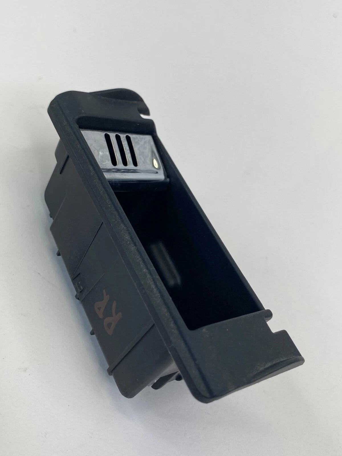 2006-2011 AUDI A6 QUATTRO REAR RIGHT DOOR ASH TRAY INSERT OEM FACTORY 4F0857680