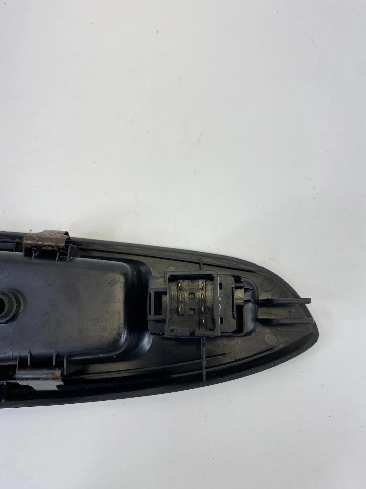 2006-2008 CHEVROLET IMPALA FRONT RIGHT PASSENGER DOOR WINDOW SWITCH W/ BEZEL OEM