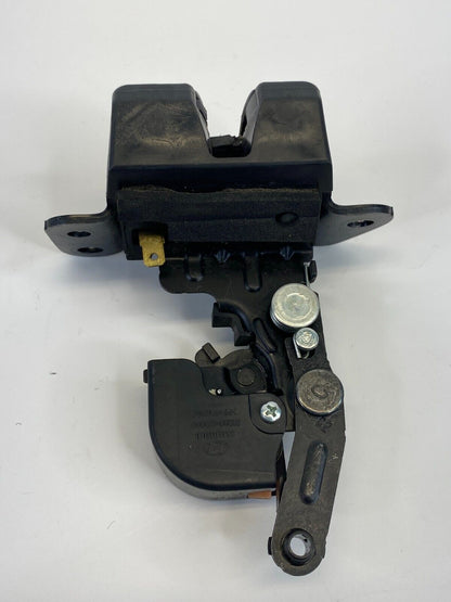 2007-2009 Hyundai Santa Fe Rear Trunk Tailgate Lock Latch Actuator 812302B000