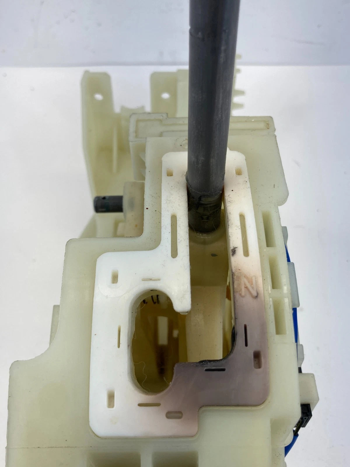 2012-2017 Kia Rio Automatic Transmission Floor Gear Shifter Lever Handle Assy