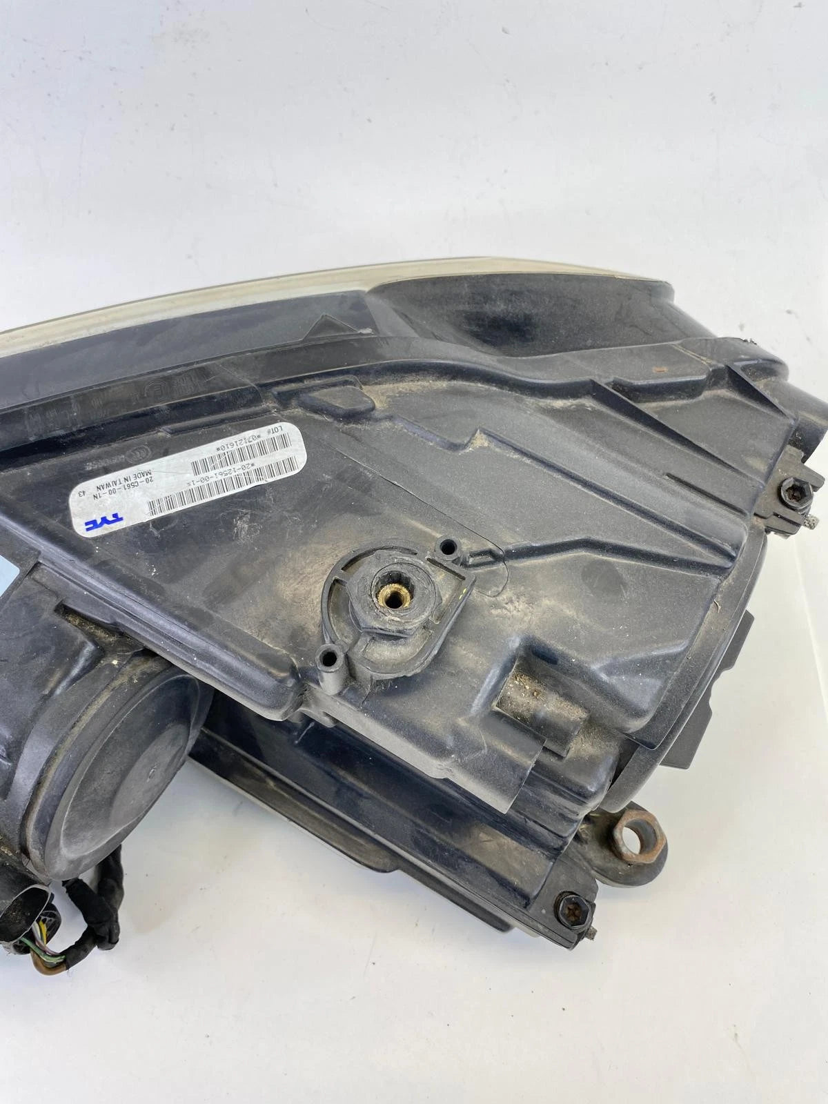 2011-2016 Volkswagen Jetta Right Passenger Headlight Headlamp Aftermarket TYC