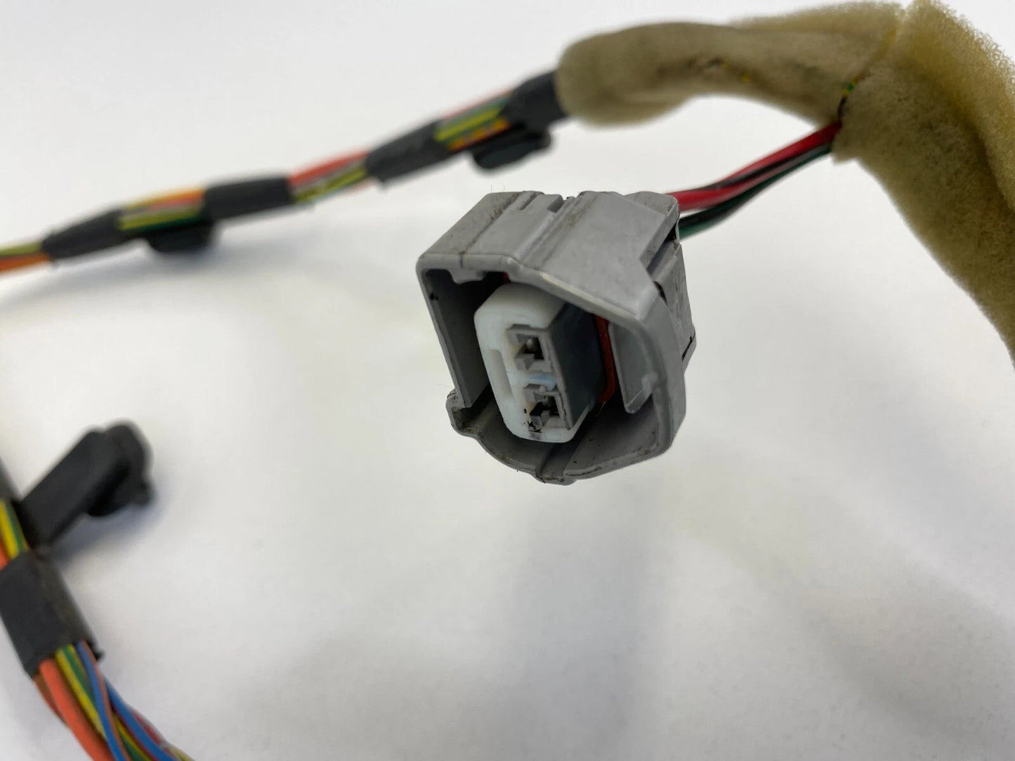 04-08 MITSUBISHI ENDEAVOR REAR RIGHT SIDE DOOR HARNESS WIRING WIRE 8512A118 OEM