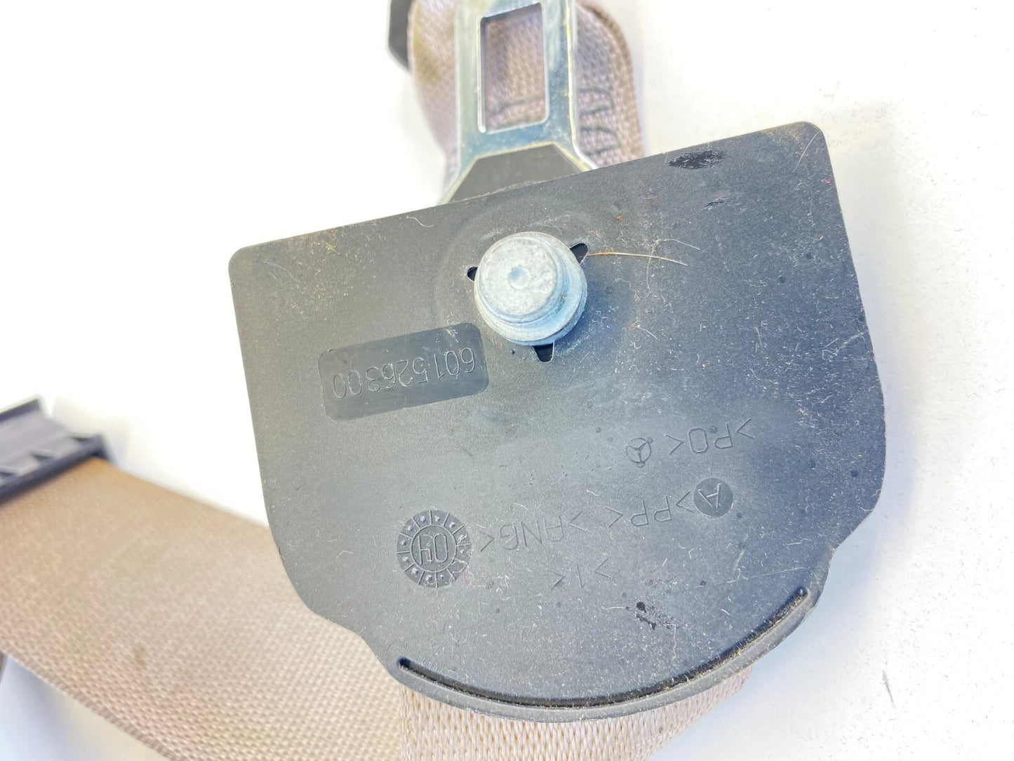 2005 MERCEDES-BENZ E 500 E 320 FRONT RIGHT SIDE SEAT BELT RETRACTOR A2118680222