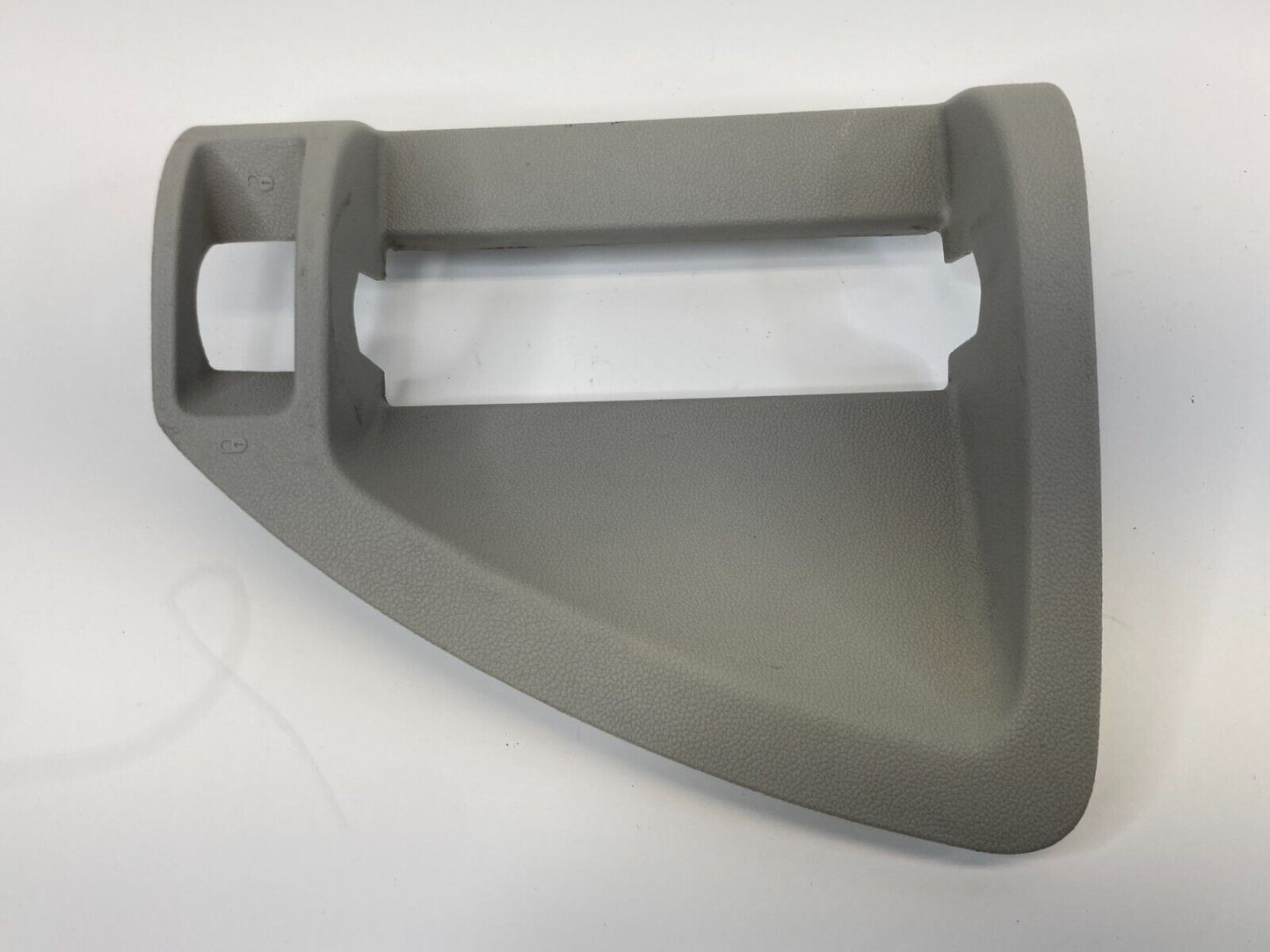 2009 2010 Volkswagen Routan Rear Left Sliding Door Inner Handle Cover Trim OEM