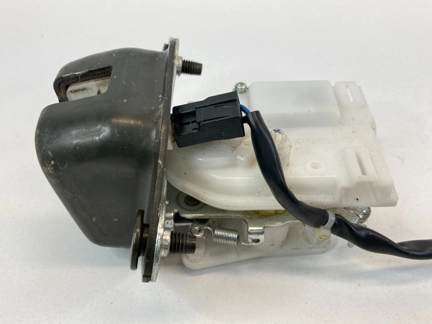 2005-2010 HONDA ODYSSEY REAR TRUNK LIFTGATE TAILGATE LATCH LOCK ACTUATOR OEM