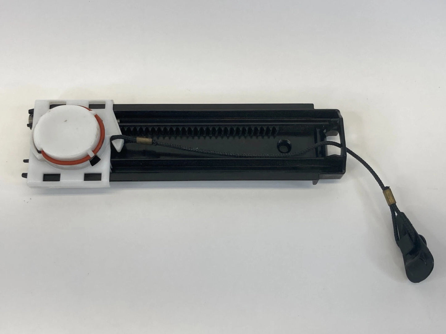 2011-2016 CHRYSLER TOWN & COUNTRY DASH LOWER GLOVE BOX DAMPER ACCUATOR OEM