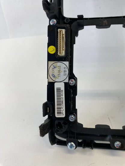 2016-2018 KIA SORENTO CENTER CONSOLE SHIFTER BEZEL & CUP HOLDERS 84670-C6001 OEM