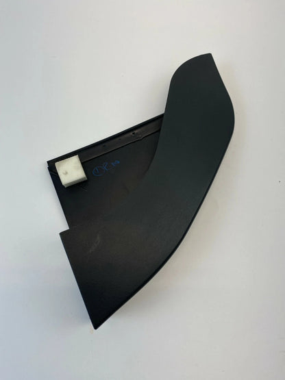 08-16 TOWN & COUNTRY REAR LEFT SLIDING INNER DOOR CORNER COVER 0ZX01TRMAB OEM