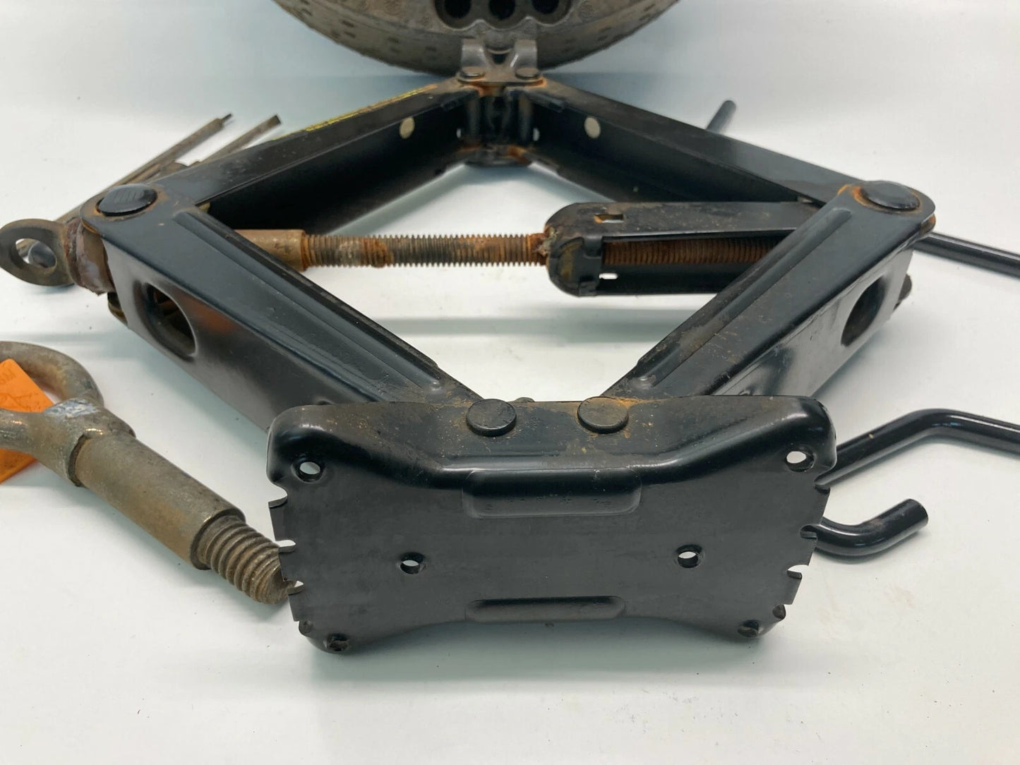 2005-2011 SAAB 9-3 SEDAN SPARE TIRE EMERGENCY JACK & TOOL KIT ASSY 13162851 OEM