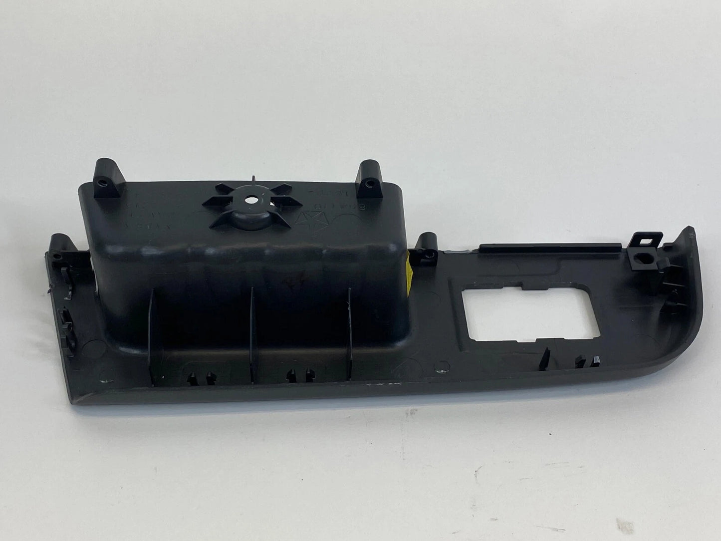 2007-2011 DODGE NITRO REAR RIGHT PASSENGER DOOR WINDOW SWITCH BEZEL TRIM ONLY