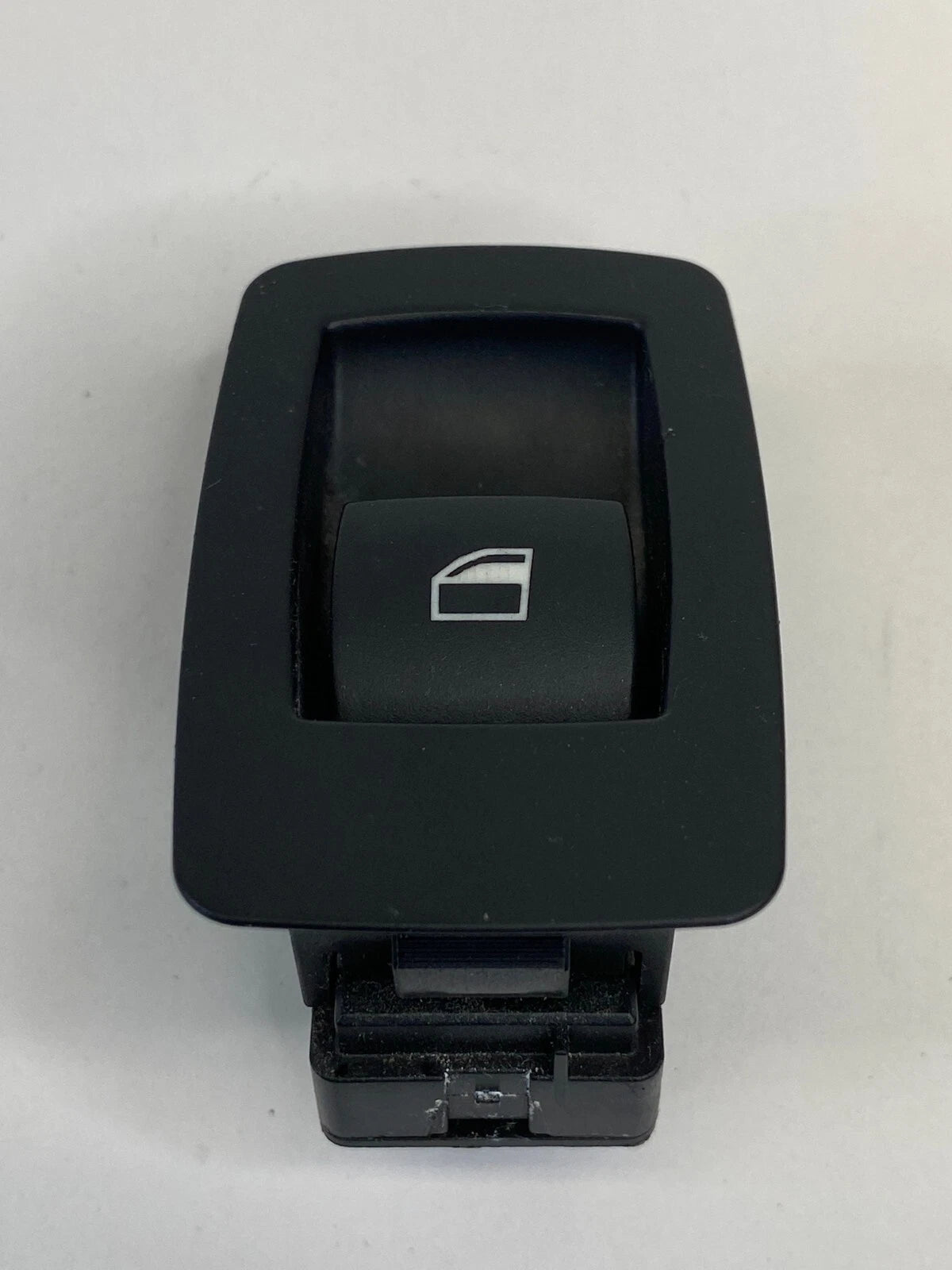 2008-2010 BMW 550I FRONT RIGHT SIDE DOOR POWER WINDOW SWITCH BUTTON 9113773 OEM