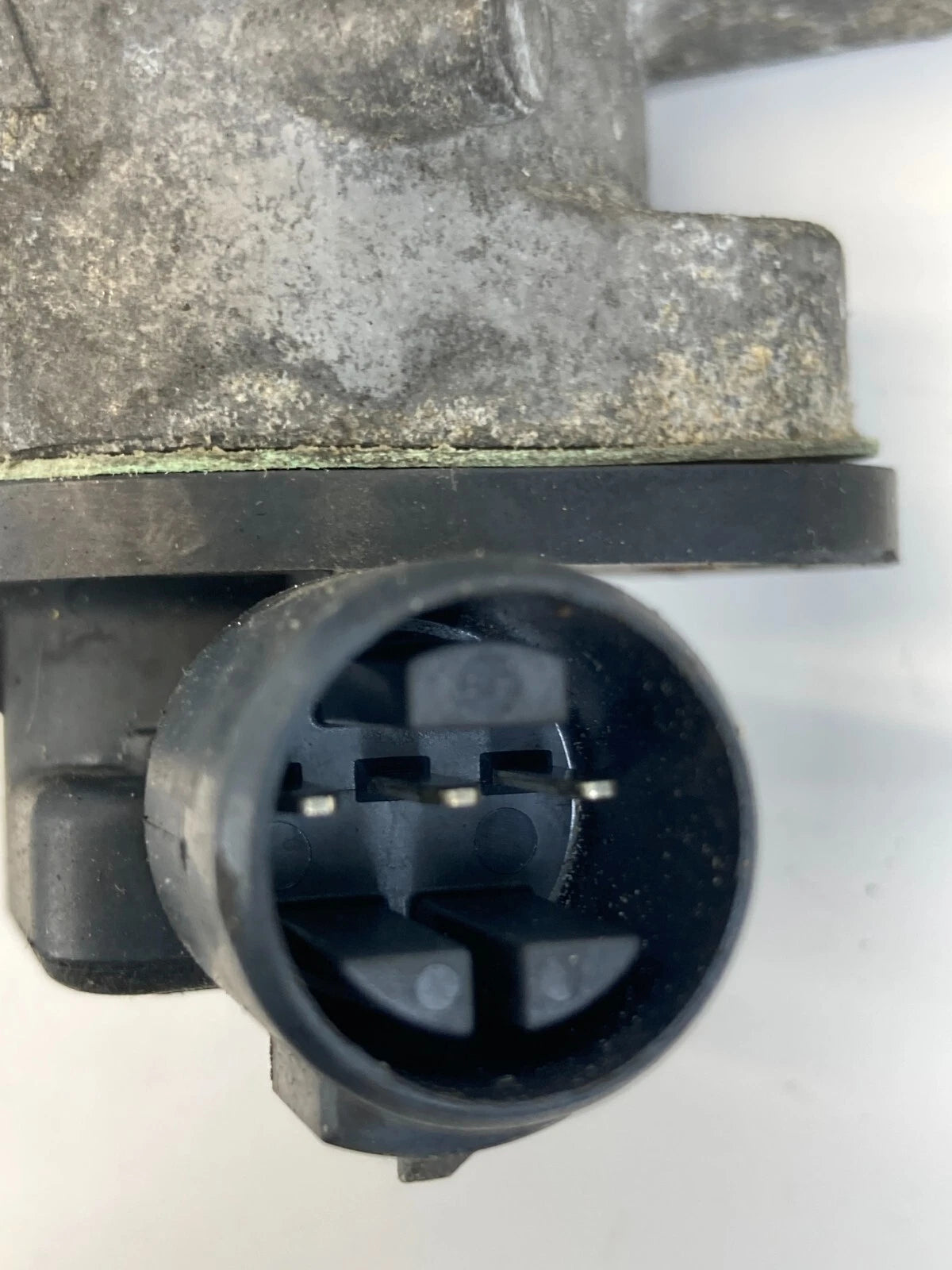 2000-2004 ACURA RL 3.5L V6 A/T THROTTLE BODY TRACTION CONTROL ASSEMBLY OEM