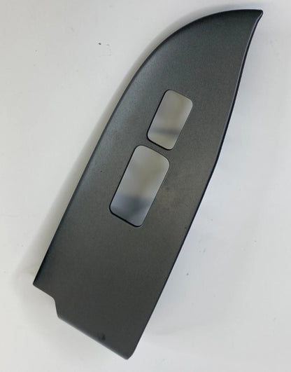 2005-2010 HONDA ODYSSEY FRONT RIGHT SIDE DOOR WINDOW SWITCH BEZEL TRIM
