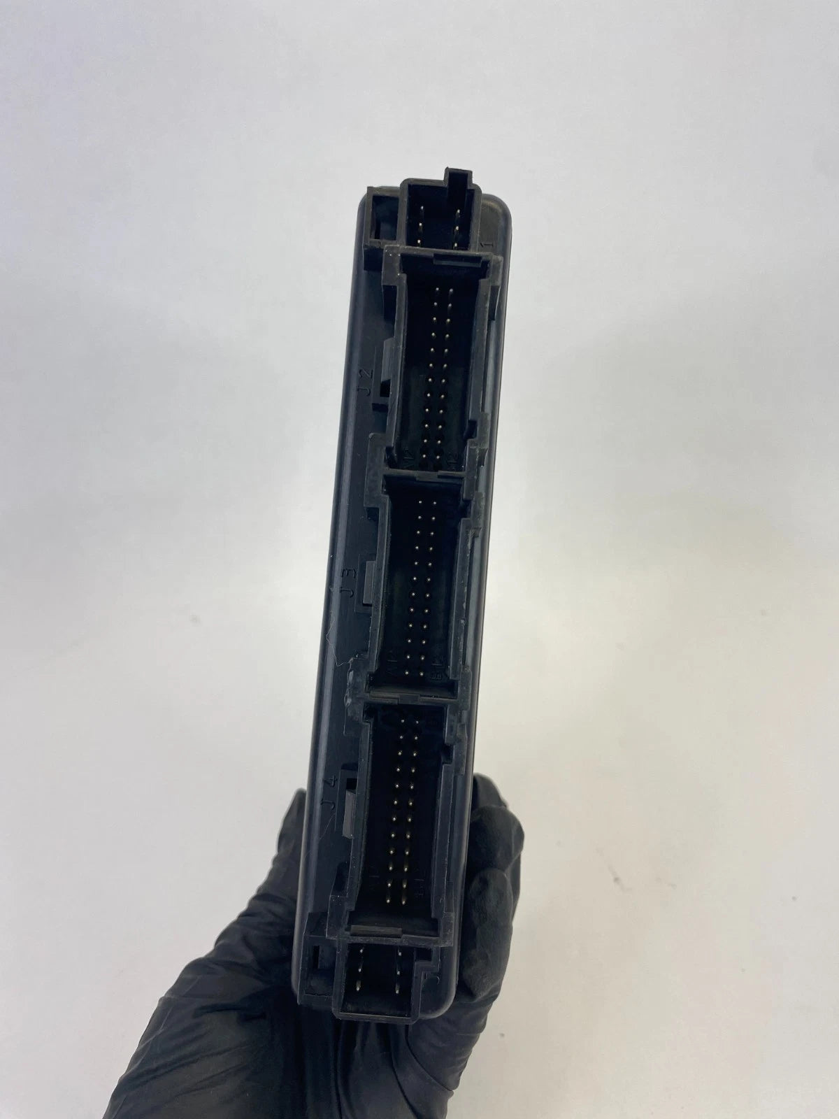 2003-2006 CHEVROLET TAHOE YUKON BODY CONTROL MODULE BCM BCU 15198116 OEM
