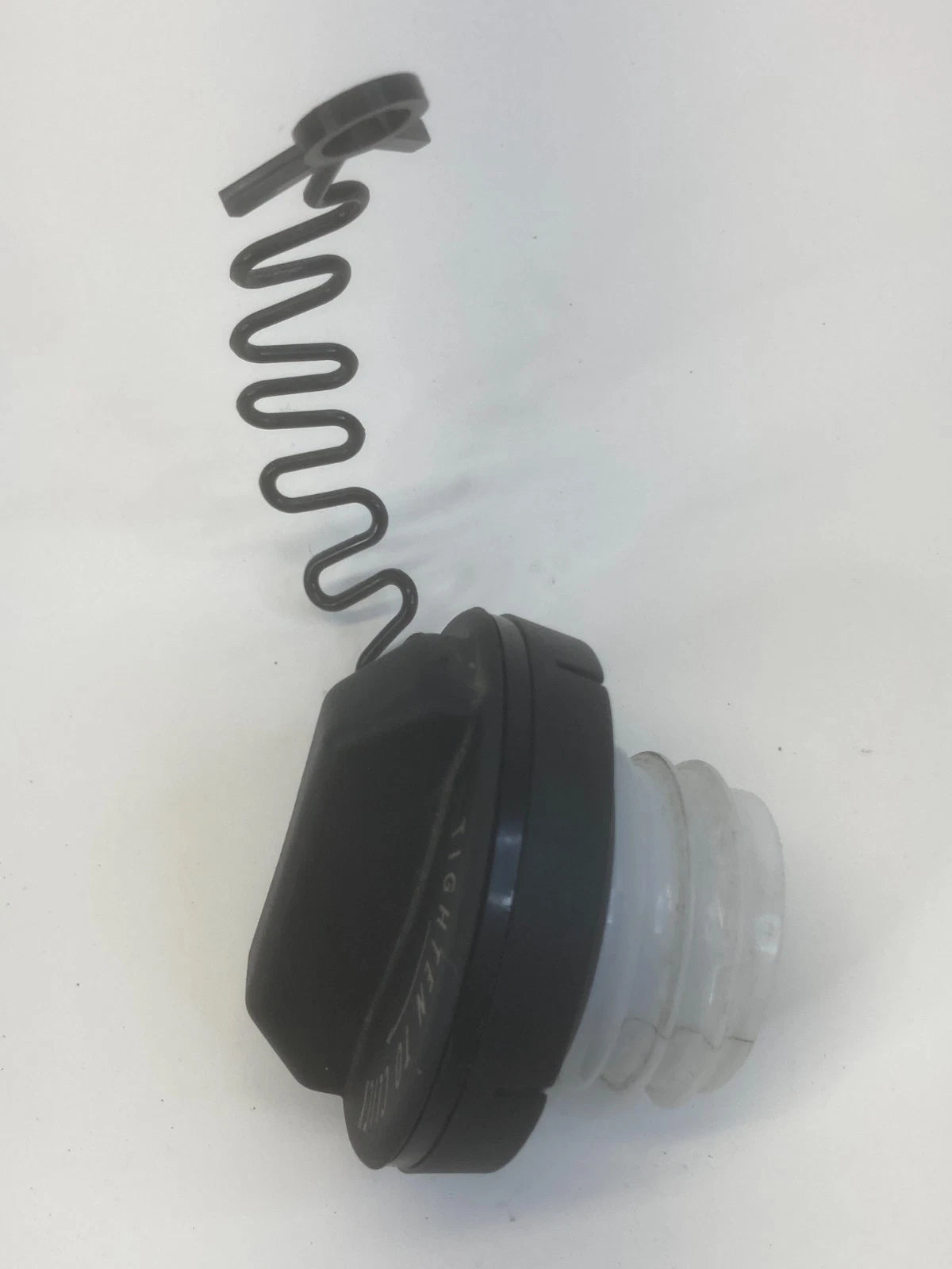 2011 GMC ACADIA BUICK ENCLAVE FUEL FILLER TANK CAP COVER LID OEM
