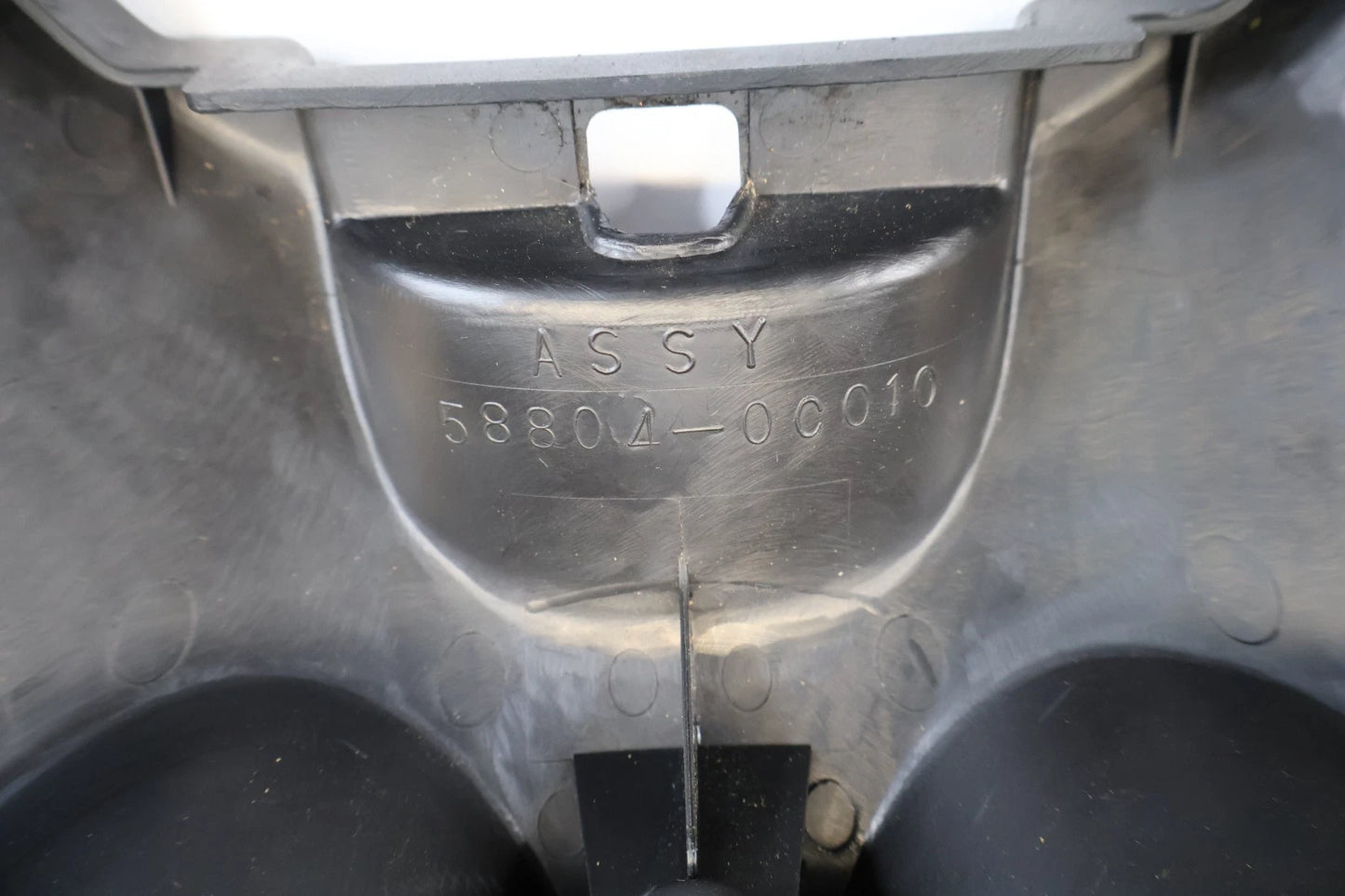 2004-2006 TOYOTA TUNDRA 01-07 SEQUOIA CENTER CONSOLE CUP HOLDER 58804-00010 OEM
