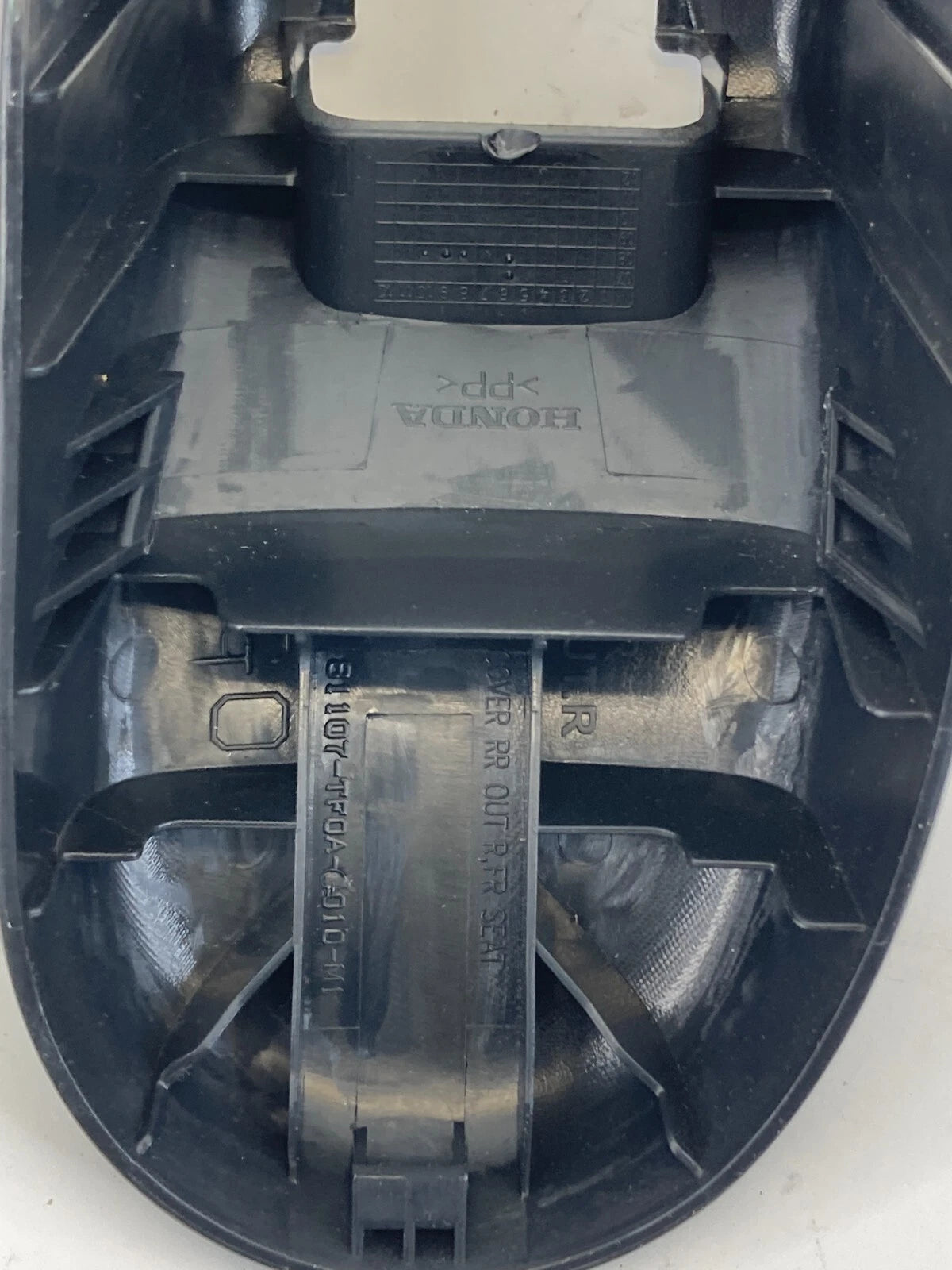 09-13 HONDA FIT FRONT RIGHT SEAT REAR RIGHT OUTER TRACK COVER TRIM 81107-TF0A