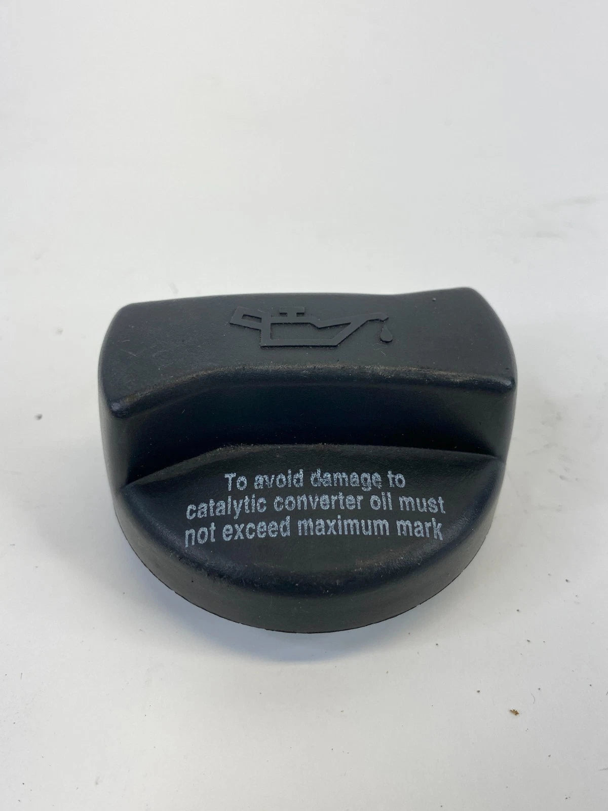 1998-2014 VOLKSWAGEN BEETLE 2.0L L4 ENGINE OIL FILLER CAP LID COVER OEM