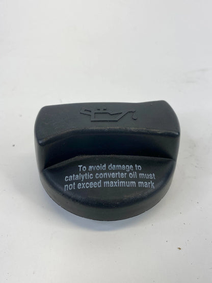 1998-2014 VOLKSWAGEN BEETLE 2.0L L4 ENGINE OIL FILLER CAP LID COVER OEM