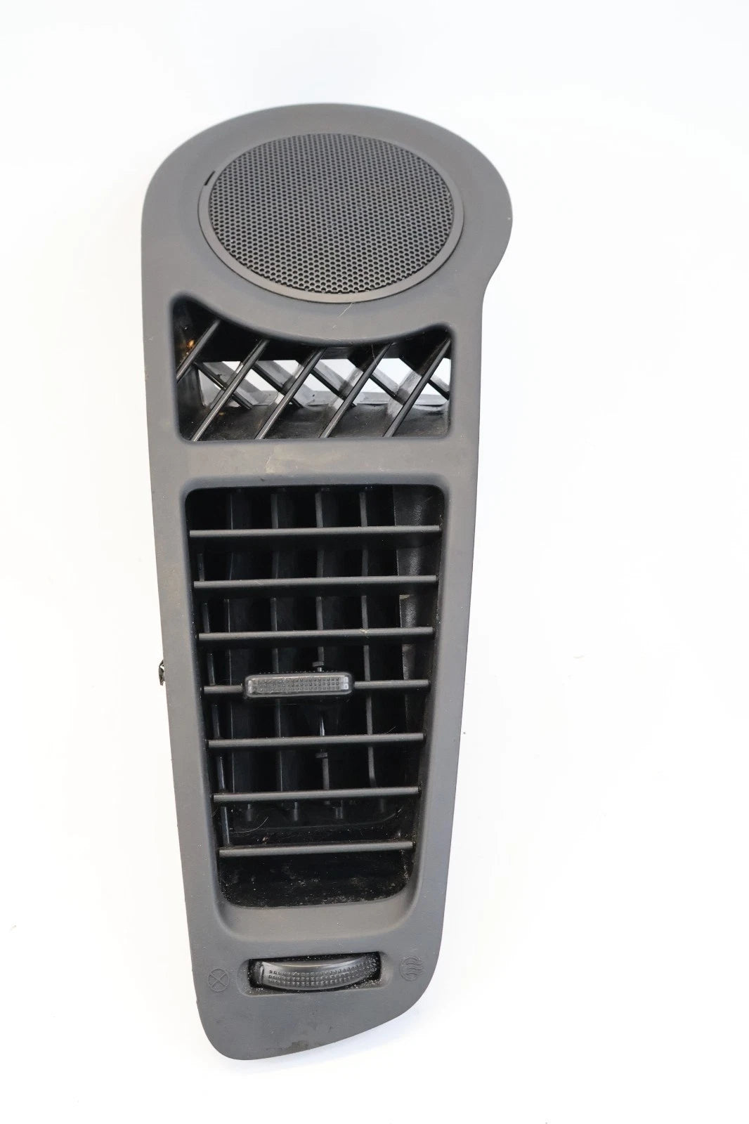 2010-2013 KIA SOUL DASH LEFT SIDE OUTER AC AIR VENT & SPEAKER GRILLE 97450-2K000