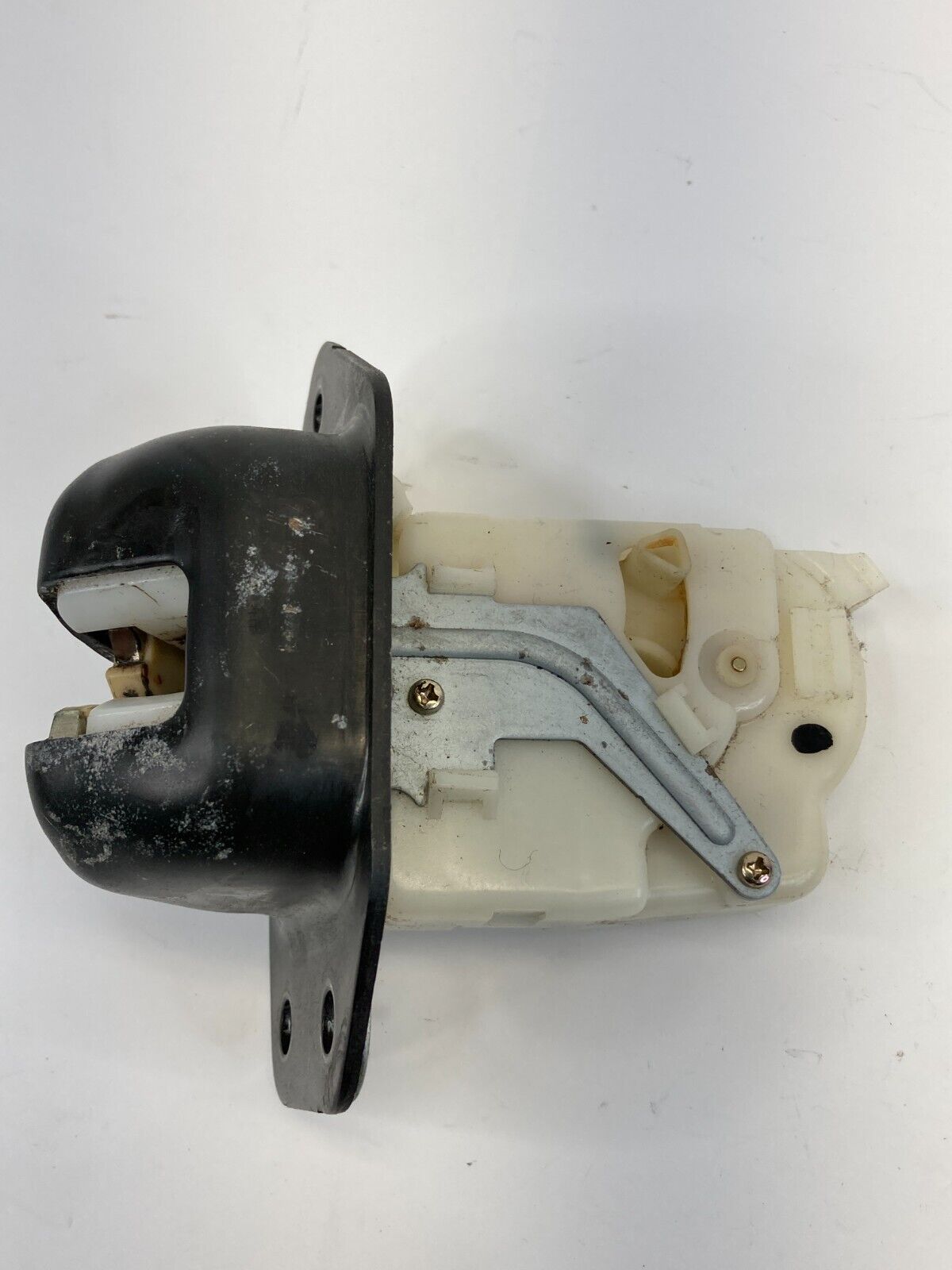 2005 06 2007 Nissan Murano Trunk Liftgate Lock Latch Actuator Assembly