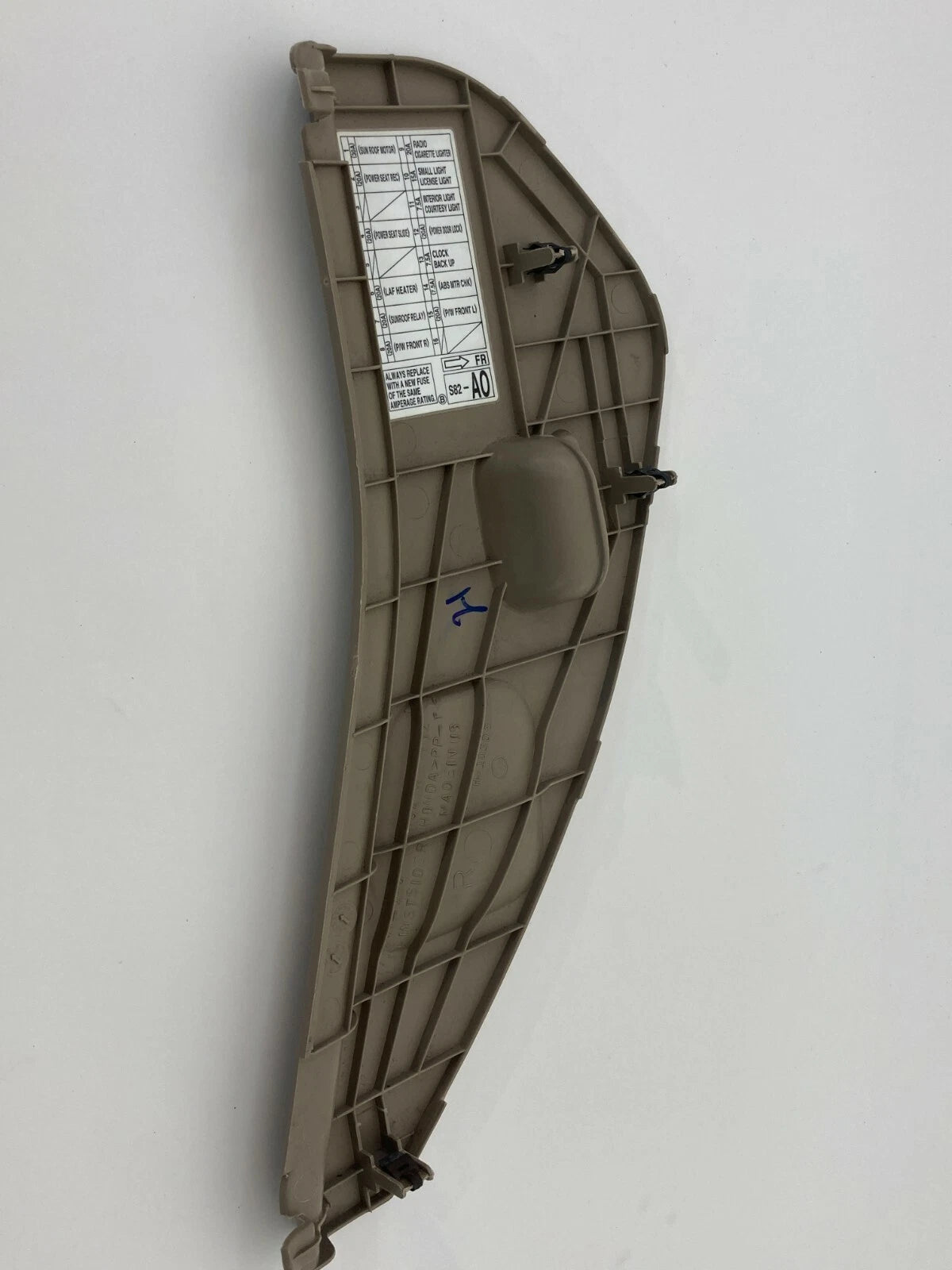 98-02 HONDA ACCORD FRONT RIGHT PASSENGER SIDE FUSE BOX LID ACCESS PANEL COVER