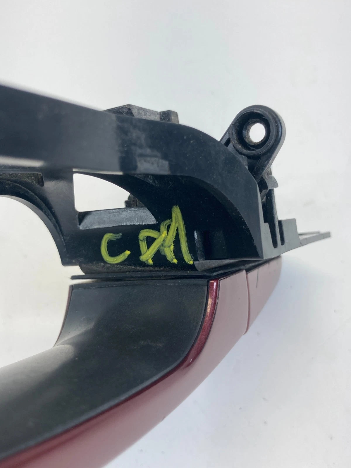 2010-2017 GMC TERRAIN FRONT LEFT DRIVER EXTERIOR DOOR HANDLE WITH KEY HOLE OEM