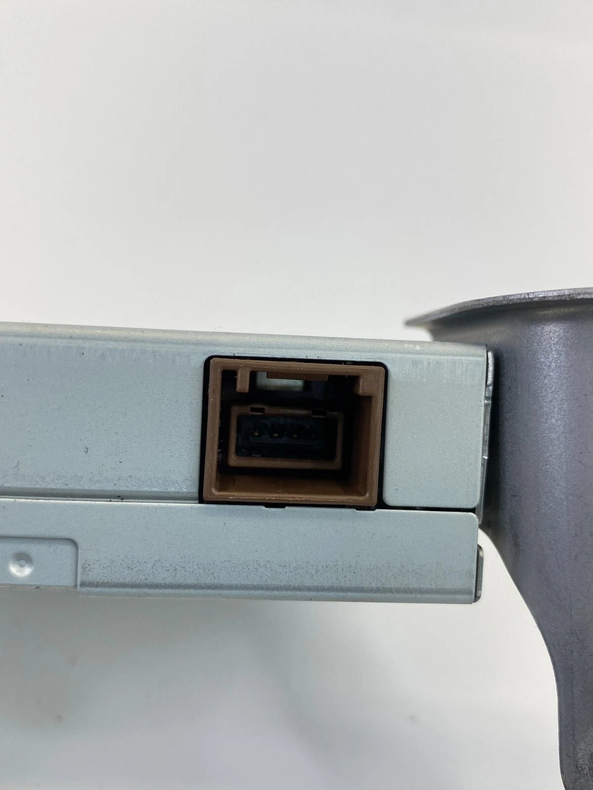 2009-2011 TOYOTA CAMRY COMPUTER MULTIMEDIA INTERFACE CONTROL MODULE 861A0-06010