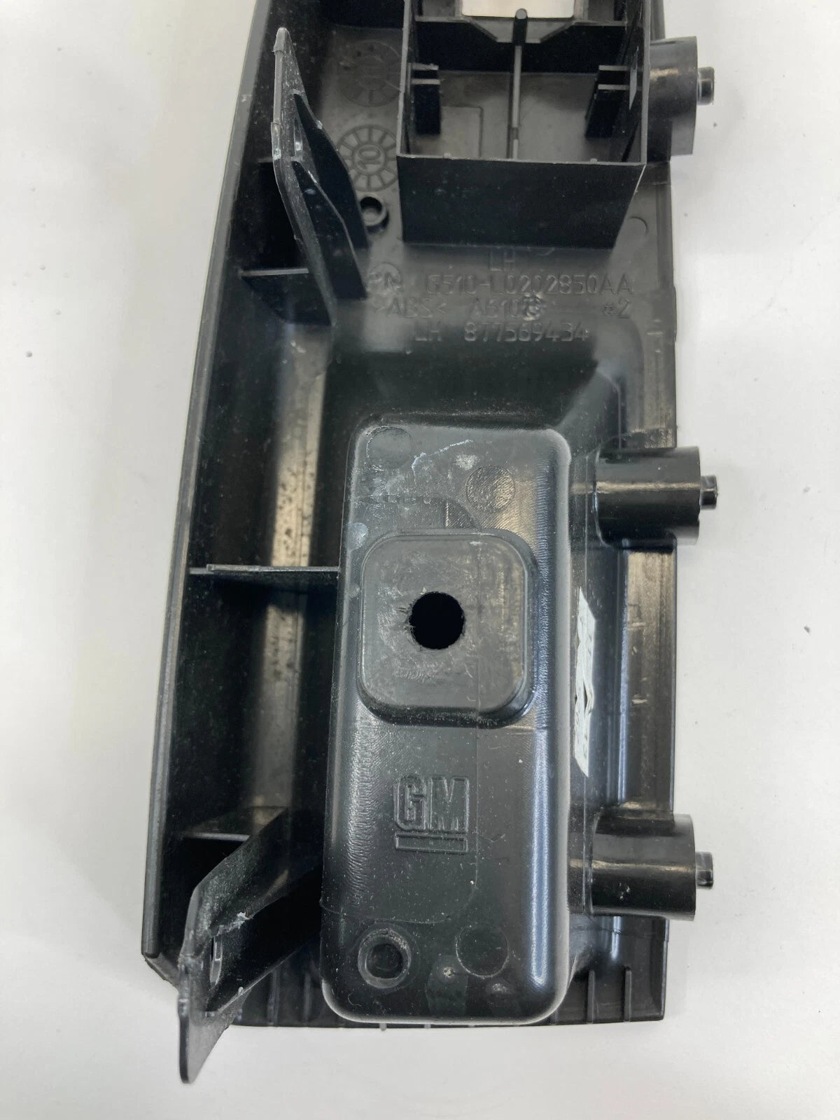 2011-2016 CHEVROLET CRUZE REAR LEFT SIDE WINDOW SWITCH COVER BEZEL 877569434