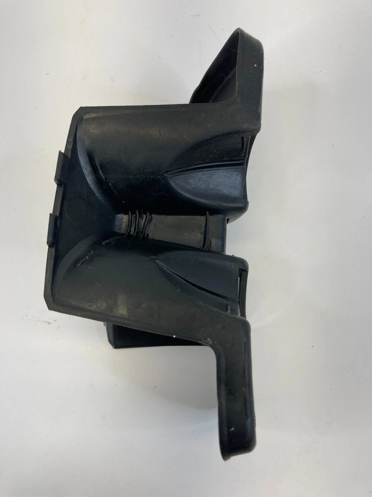 2009-2014 VOLKSWAGEN ROUTAN FRONT CENTER CONSOLE CUP HOLDER RUBBER MAT OEM