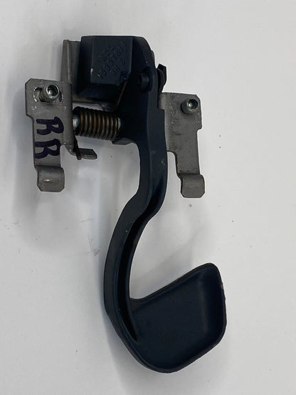 1998-2004 CHEVROLET S10 REAR RIGHT PASSENGER INNER DOOR HANDLE 15997814 OEM