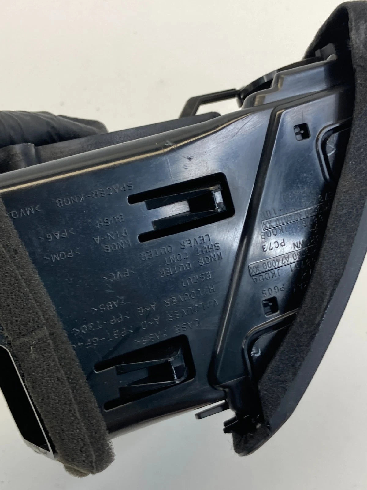 2008-2013 INFINITI G37 DASH FRONT LEFT SIDE A/C AIR VENT GRILLE OUTLET DEFROSTER