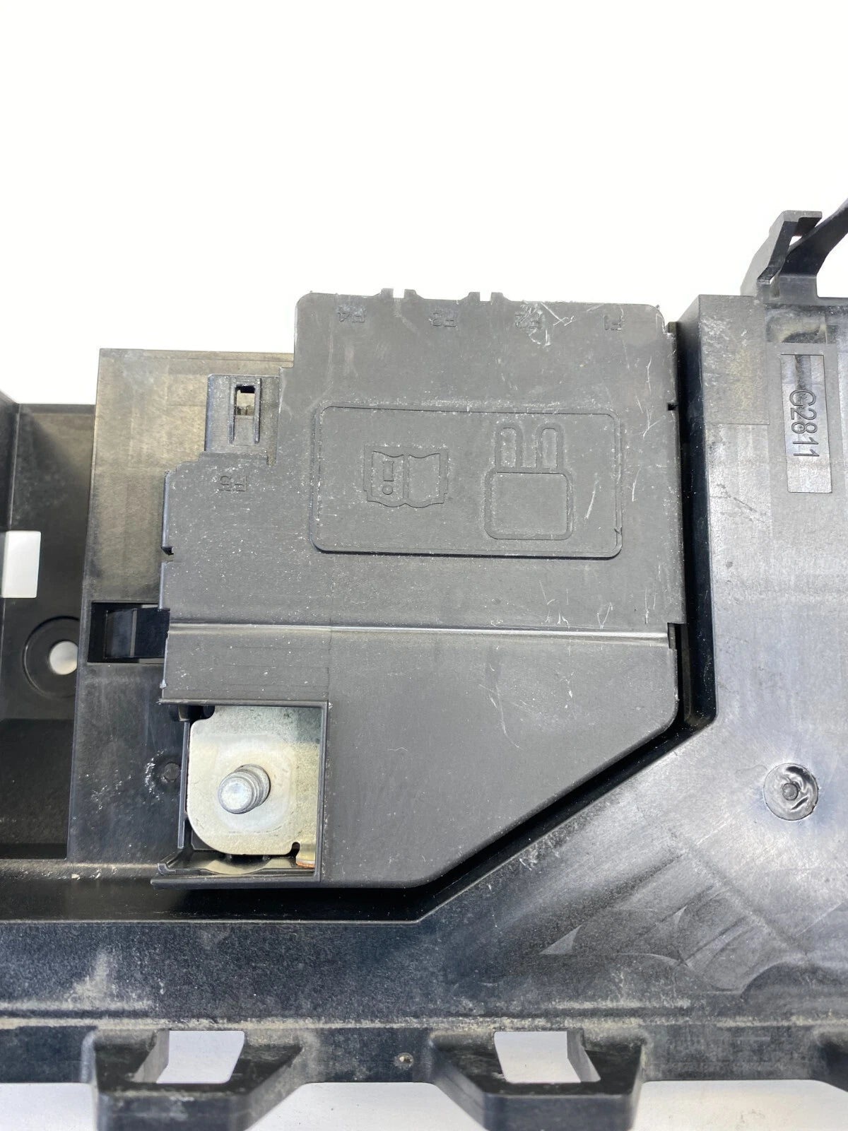 2013-2016 FORD FUSION SEDAN 2.5L ENGINE FUSE BOX MOUNT BRACKET DG9T-14A301AD OEM