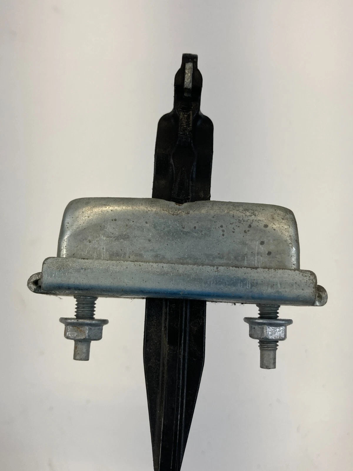 2011-2016 CHEVROLET CRUZE REAR LEFT DOOR CHECK STOP STOPPER DETENT 95021014