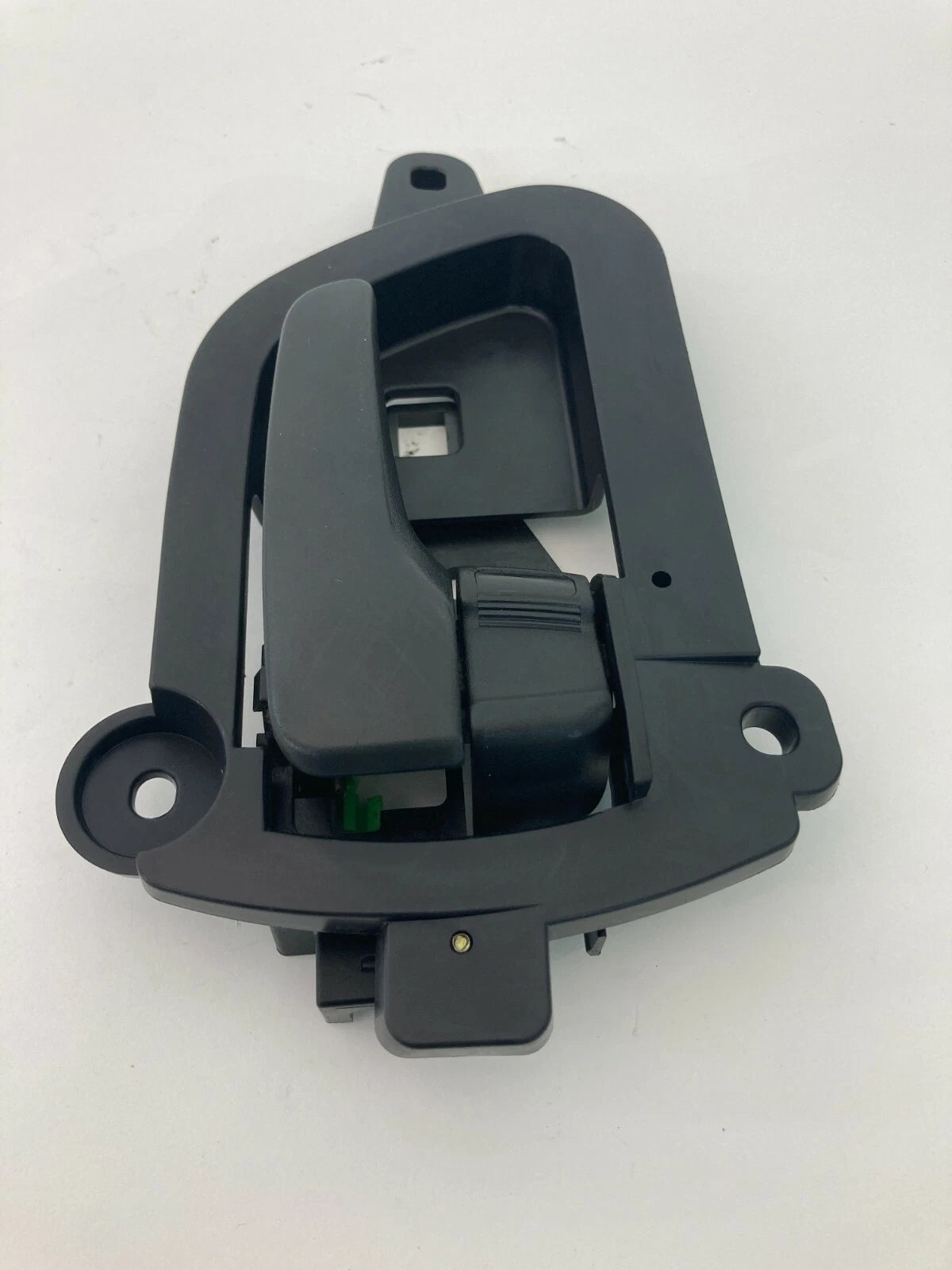 2007 2008 MITSUBISHI OUTLANDER FRONT RIGHT PASSENGER INNER DOOR HANDLE MN105360