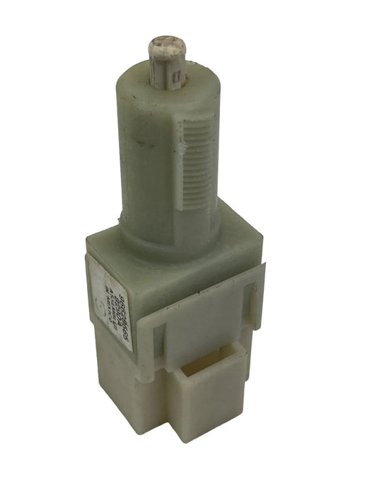 2008-2010 SATURN VUE 2.4L BRAKE LIGHT STOP LAMP STOPLAMP SWITCH BUTTON 96628565