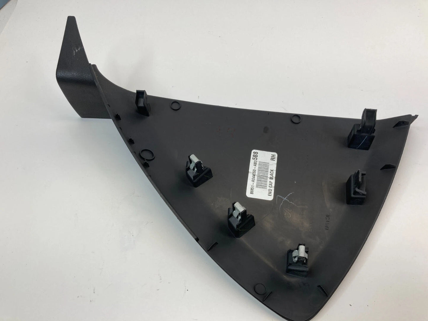 12-18 FORD FOCUS FRONT RIGHT SIDE DASH END CAP COVER BEZEL TRIM BM51-A044C60 OEM