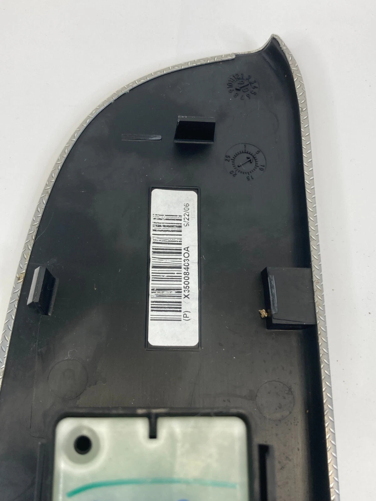2007-2010 JEEP COMMANDER FRONT RIGHT PASSENGER WINDOW SWITCH 04602786AA OEM