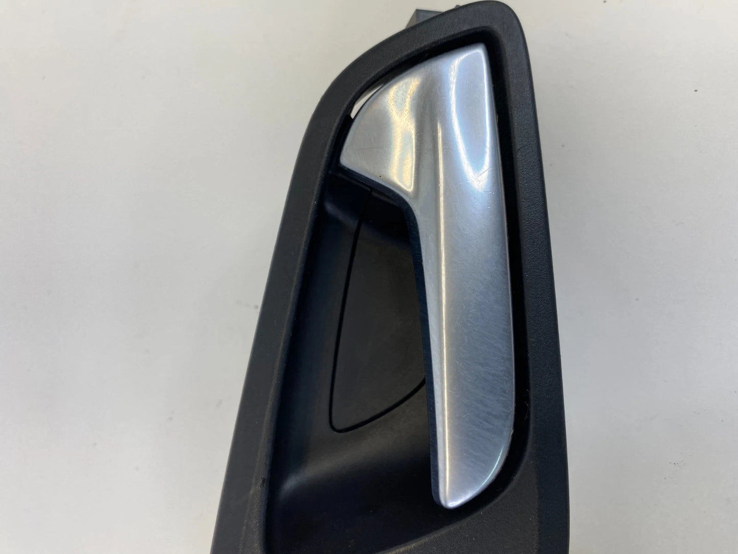 2013-2016 FORD ESCAPE FRONT RIGHT SIDE INTERIOR DOOR HANDLE CJ54-R22600-BCW OEM