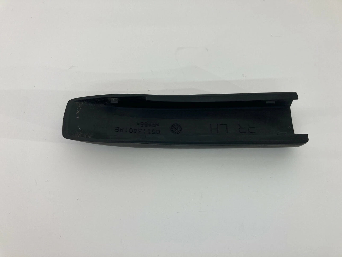 09-14 VW VOLKSWAGEN ROUTAN REAR LEFT ROOF RACK RAIL END CAP COVER ASSEMBLY RR LH