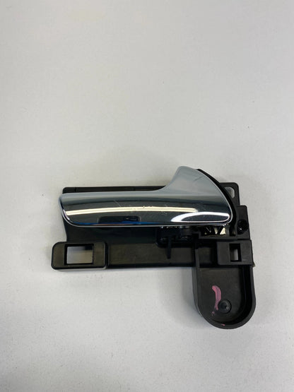 2011-2020 DODGE JOURNEY REAR RIGHT SIDE INTERIOR DOOR HANDLE 937072 OEM