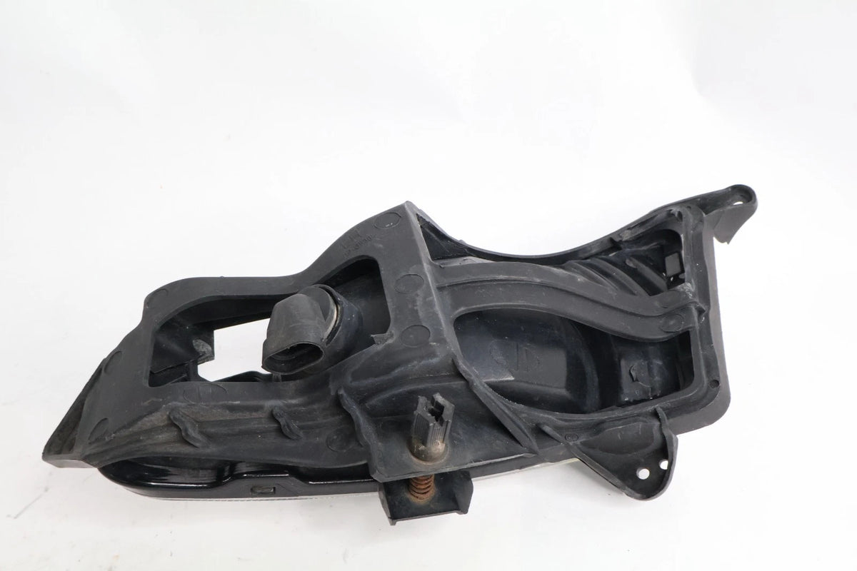 2007-2010 HYUNDAI ELANTRA FRONT LEFT LOWER BUMPER FOG LIGHT ASSEMBLY 92201-2H000
