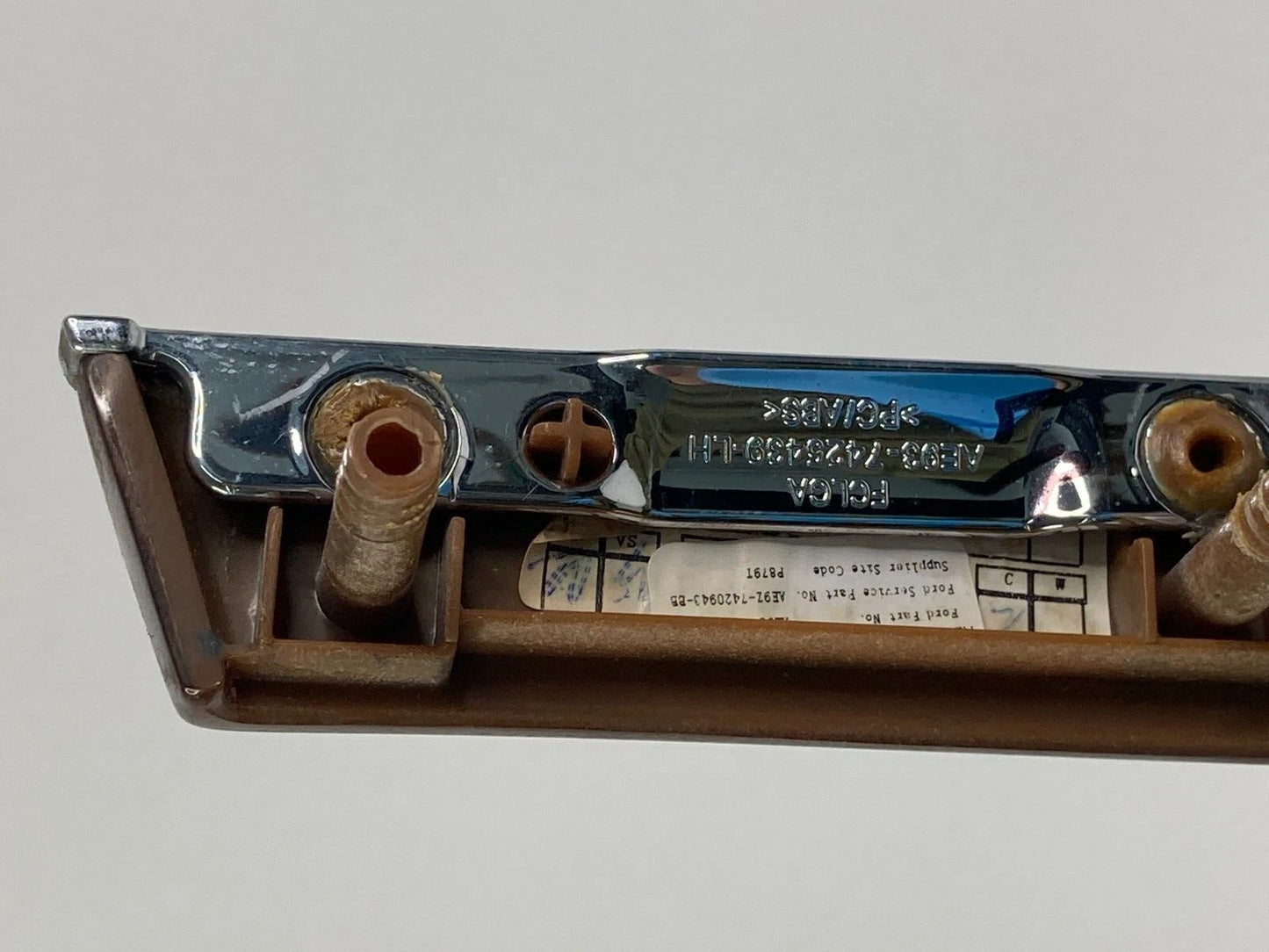 2010-2019 LINCOLN MKT REAR LEFT INTERIOR DOOR TRIM PANEL SMALL AE937425439LH OEM