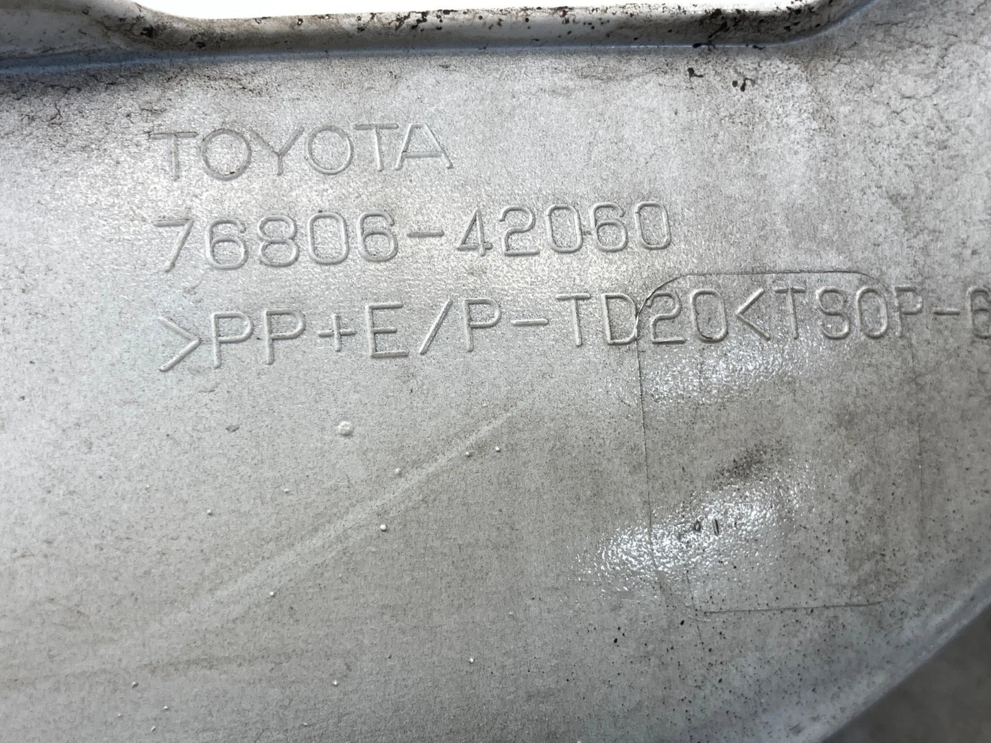 2008-2012 TOYOTA RAV4 REAR TRUNK LIFTGATE CARGO DOOR LICENSE PLATE MOLDING TRIM