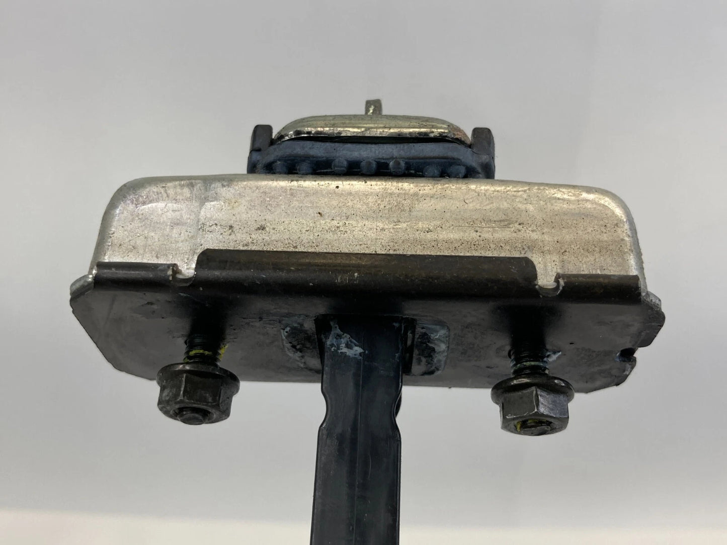 2004-2006 ACURA TL FRONT RIGHT SIDE DOOR CHECK STOP STOPPER DETENT OEM