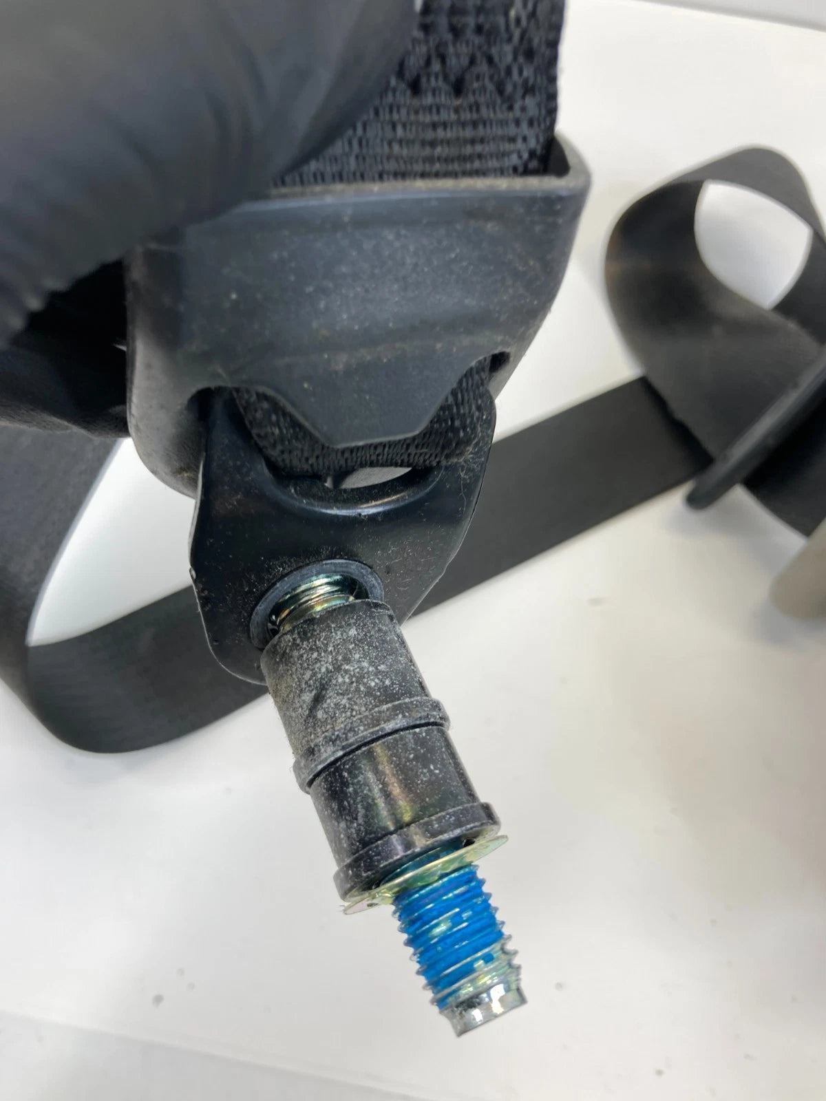 2012-2015 CHEVROLET CAPTIVA SPORT FRONT LEFT SIDE SEAT BELT RETRACTOR 23106219