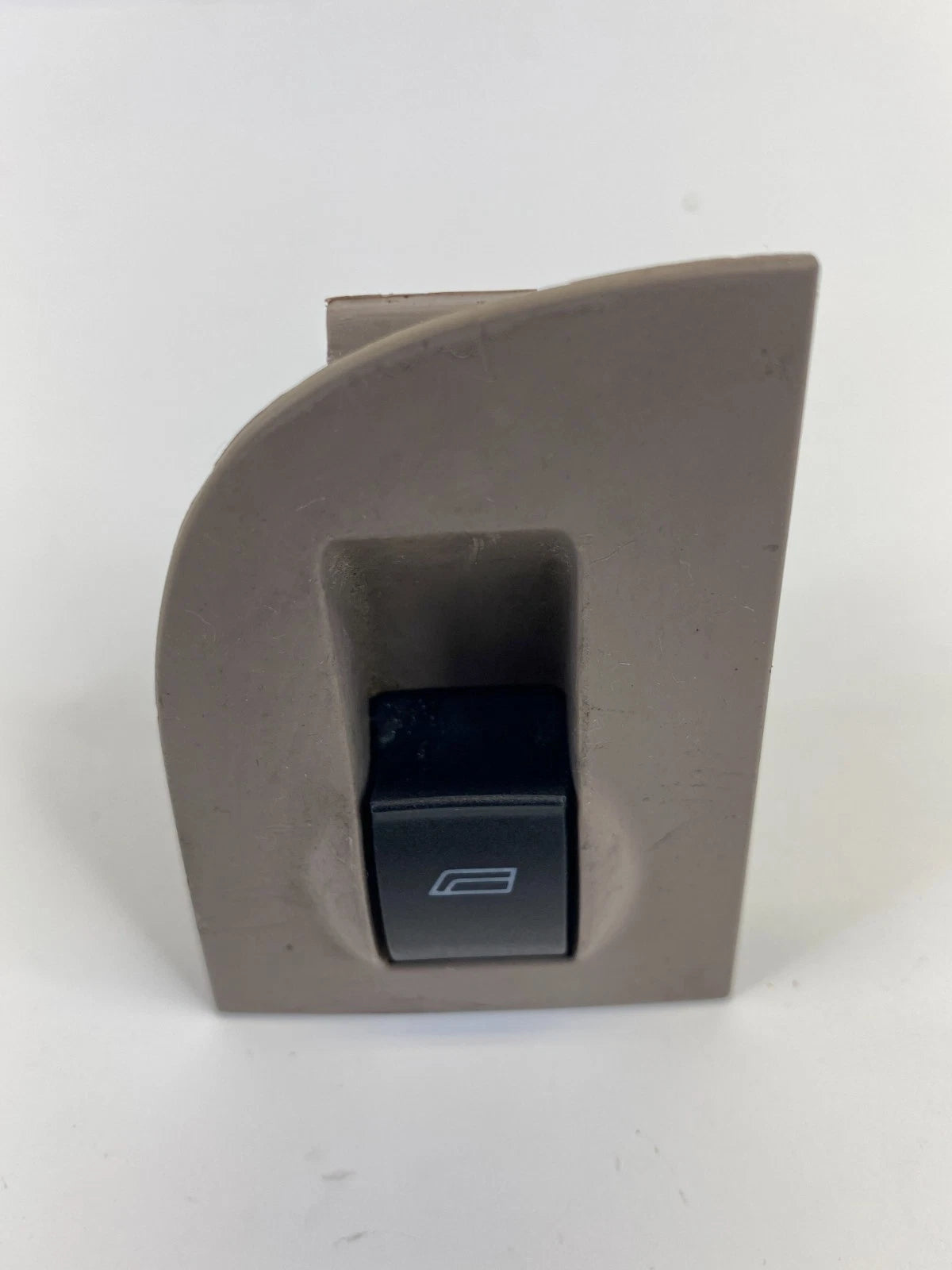 98-01 AUDI A6 QUATTRO REAR RIGHT POWER DOOR WINDOW SWITCH TRIM 4B0959522