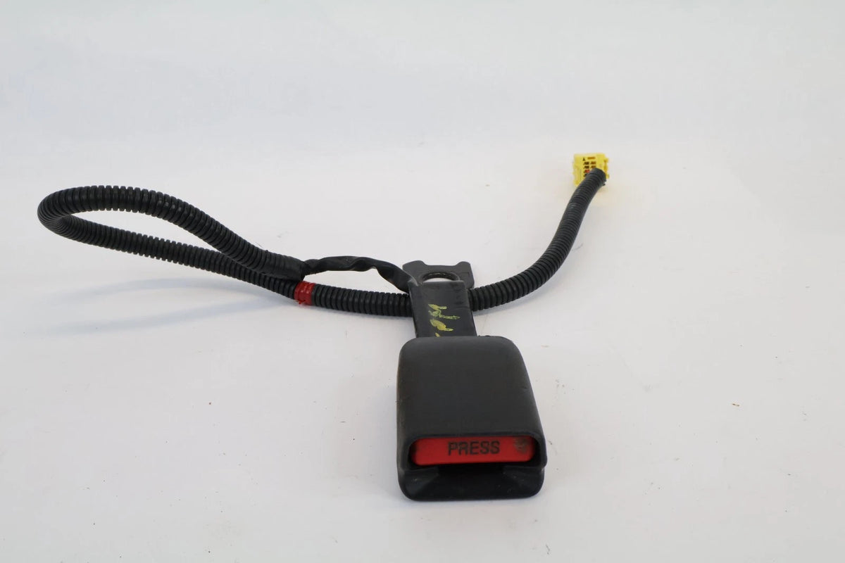 2010-2013 KIA SOUL FRONT LEFT DRIVER SEAT BELT BUCKLE LATCH OEM FACTORY