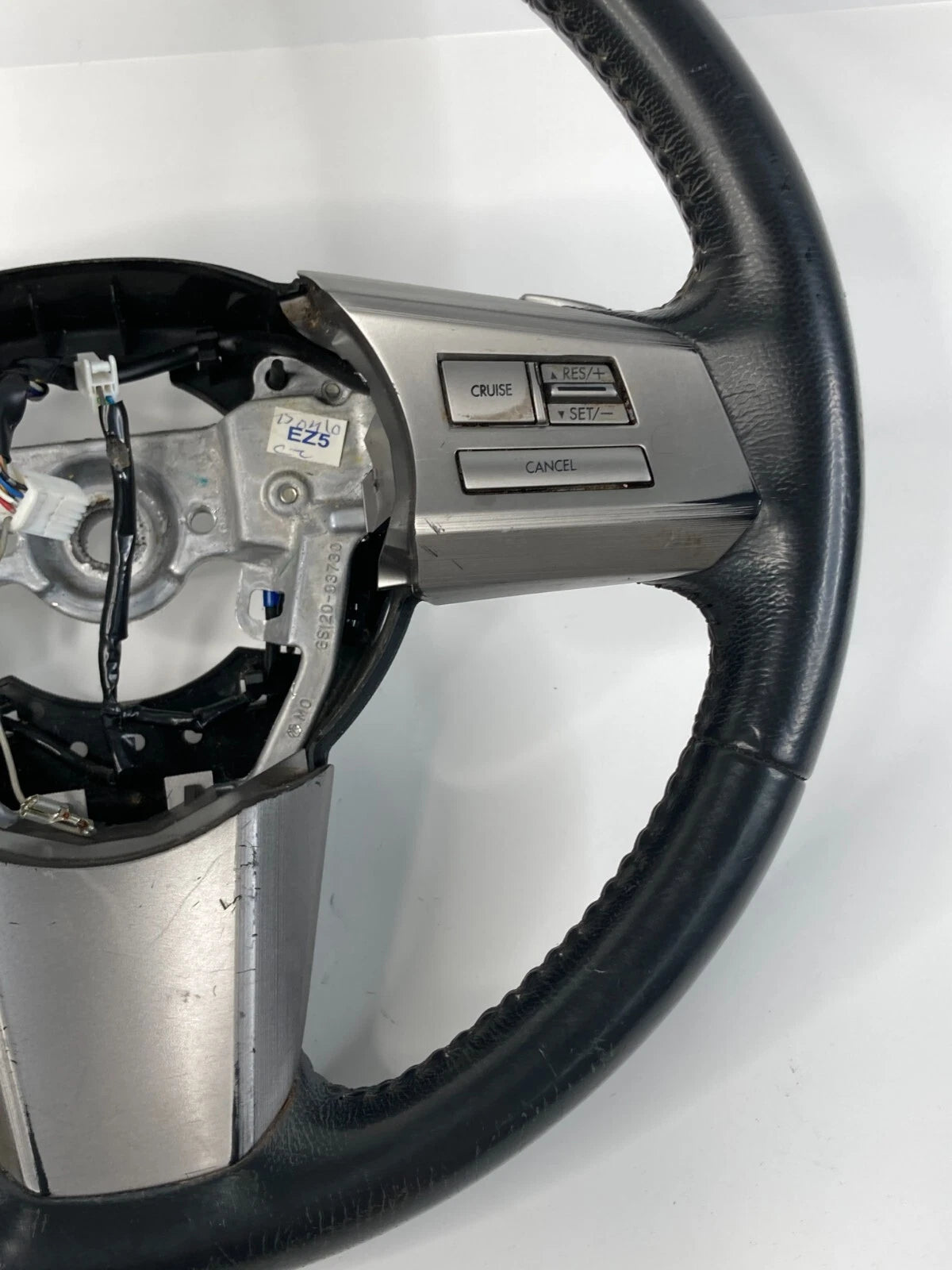 10 11 SUBARU LEGACY OUTBACK STEERING WHEEL W/ AUDIO & CRUISE CONTROL GS120-0373