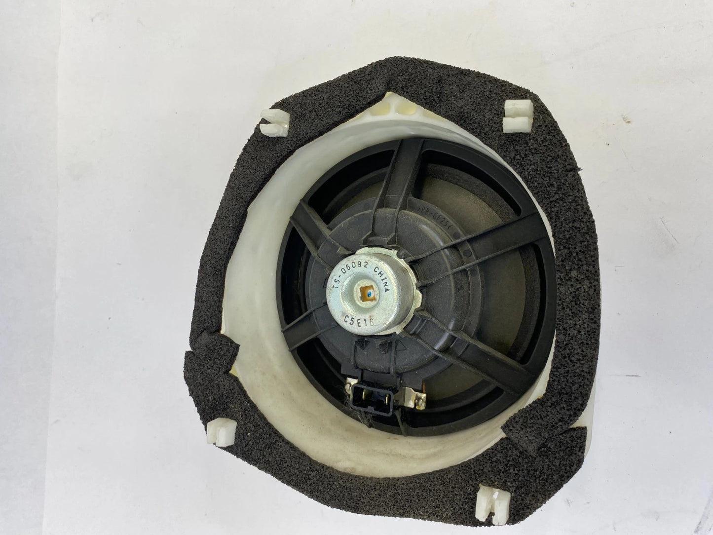 2005-2010 HONDA ODYSSEY FR RIGHT PASSENGER SIDE DOOR AUDIO SPEAKER TS-06092 OEM